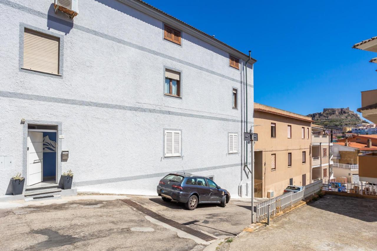 Appartamento Moderno Con Vista Mare Кастелсардо Екстериор снимка